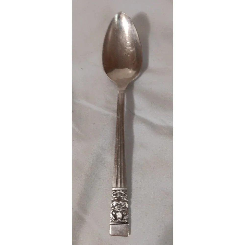 Vintage Oneida‎ Community Dinner Spoon Replacement Silver Plate Coronation READ